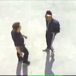 痴漢対策に安全ピン配布 鍼灸師 感染症危険あるからやめとけ