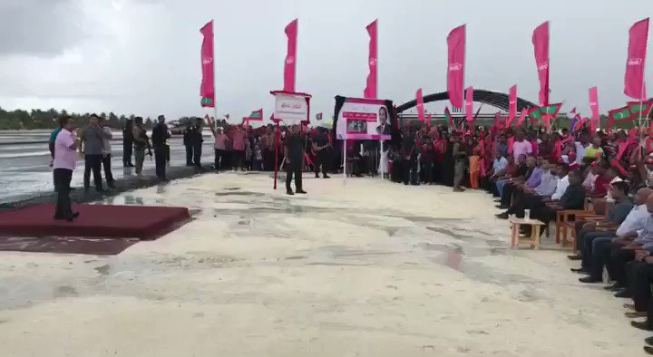 #Live | #Maldives #SouthThiladhummathiAtollVisit
#PresYameen meets the people of #Kulhudhuffushi, South Thiladhummathi Atoll