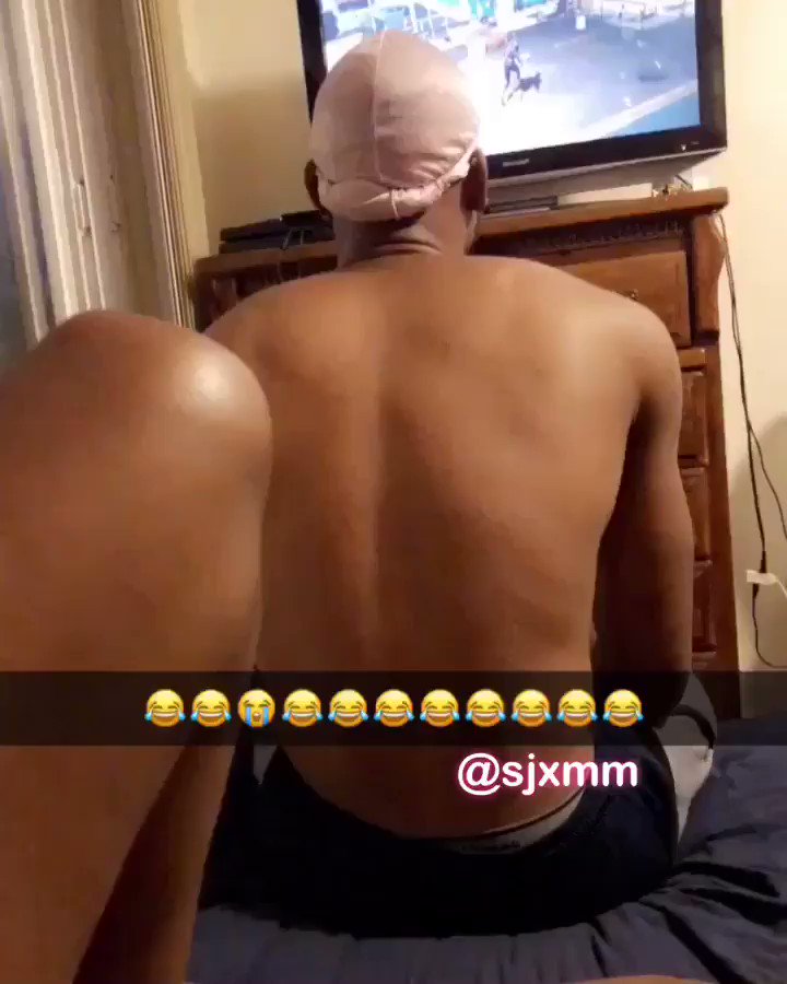 my boyfriend was ignoring me for a video game and I had enough ๐ญ๐ญ๐ญ !