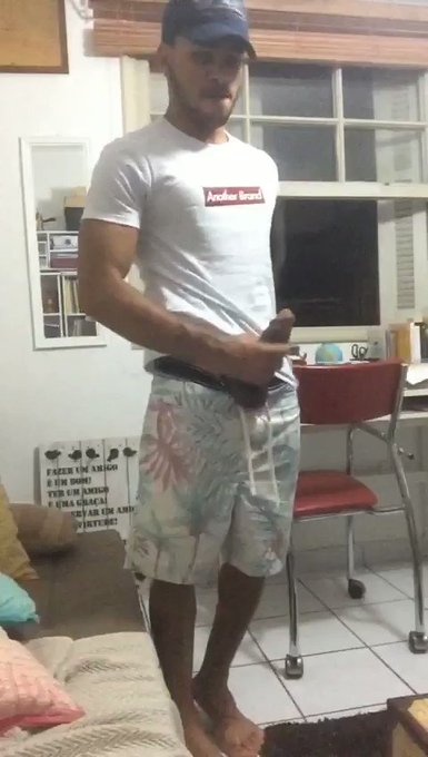 Hey guys, what do you think about my shorts? Hahahaha 
#hard #bigdick #hot #boy #gay https://t.co/DM