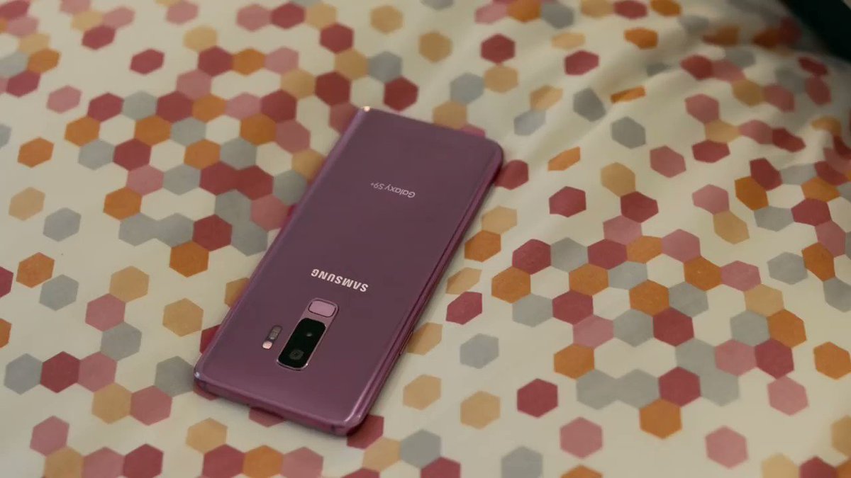 rod breslau on twitter the new samsung galaxy commercial is about a gamer getting good and going pro in fortnite leading to playing with trvisxx and - fortnite galaxy s9 commercial