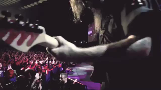 Happy Birthday to James Root!  ( IG: stratihov) 