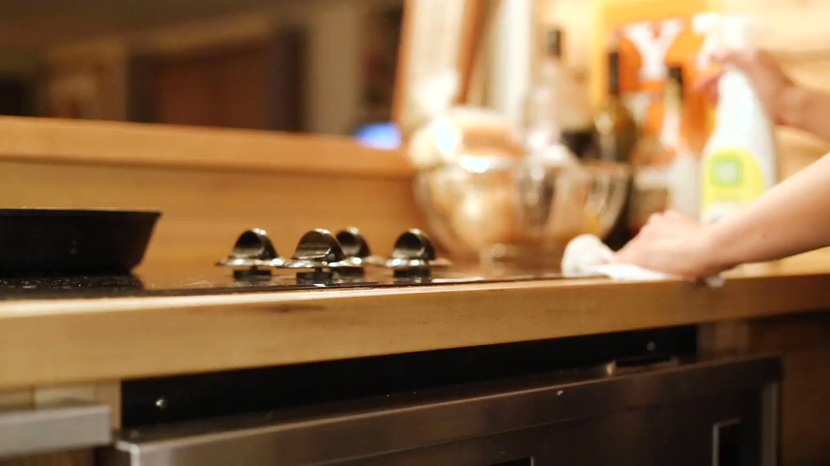 CleanWell and Kitchen counters are a natural pairing! #kitchen #counter #CleanWell #spray #wipe #natural #disinfect #botanical #germfree #killsgerms #noalcohol #powerofnature #goodhabits #home https://t.co/UBui5Sk5jd