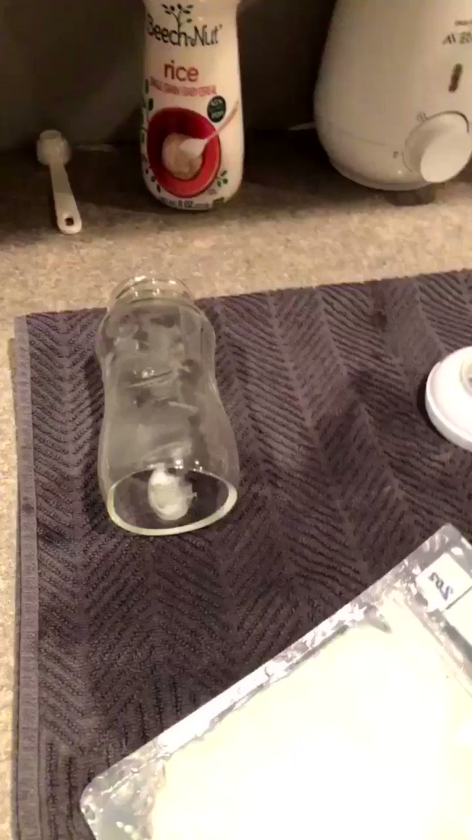 Trey D Williams (@TreyDWilliams) on Twitter photo 06/10/2018 01:13:41 @Avent_US hey can you help us out? Not a good situation!! @Avent_US hey can you help us out? Not a good situation!!