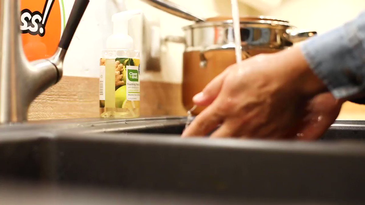 Ginger Bergamot is citrus, spice, and everything nice. Our foaming hand soaps get all botanical on grime and germs for the most satisfying clean.
#botanical #thyme #plantbased #stayclean #noalcohol #germfree #ginger #bergamot #plants #handwash #foaming #citrus #hands #sink #spice https://t.co/3JD42J3nO6