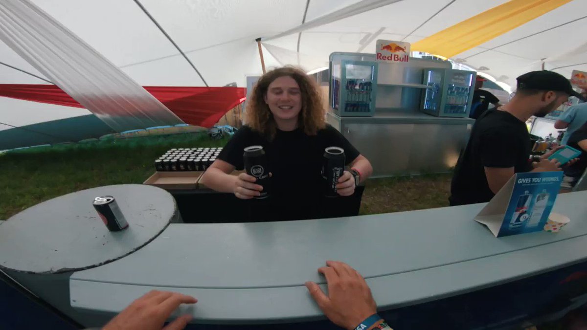 Had the most insane weekend with @Visa_SA shooting my new YouTube Video at @RockingTheDaisy festival!
Watch the Full Video here: https://www.youtube.com/watch?v=kQ5Cmk2GH08 …
#VisaGetCloser #RTDxCANDO