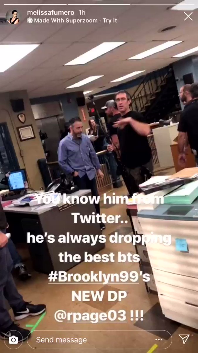 Brooklyn 99 Updates (@UPDATESB99) on Twitter photo 11/10/2018 20:20:10 VIDEO | the awesome @RickPage_ on set today! (Via @melissafumero instastory) VIDEO | the awesome @RickPage_ on set today! (Via @melissafumero instastory)