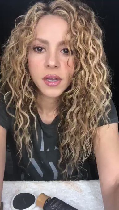 Shakira hace vibrar a 50 mil personas bajo la lluvia en el Estadio Azteca