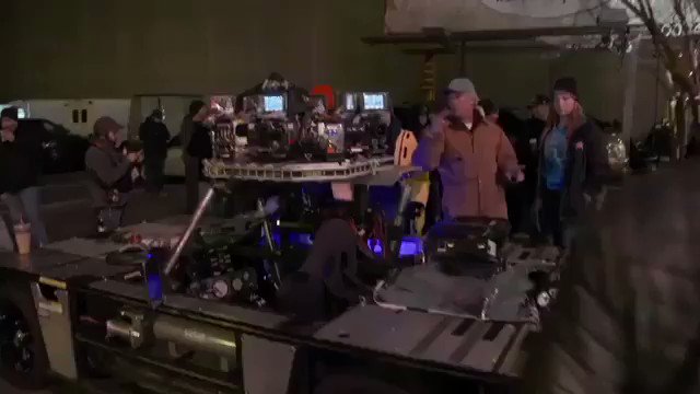 Ig @venom_media
BTS of venom for the full thing click here
https://youtu.be/tGG4J0Hag4k
.
.
.
#WEaiRV3N0M #venom #symbiote #inhardywetrust #tomhardy #eddiebrock #michellewilliams #jennyslate #rizahmed #venommovie #marvel #marveluniverse #marvelcomics