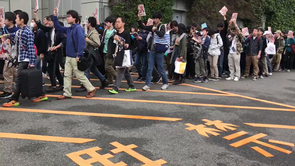 例大祭で入場ペナルティ！徹夜組列より通常待機列を優先入場！！