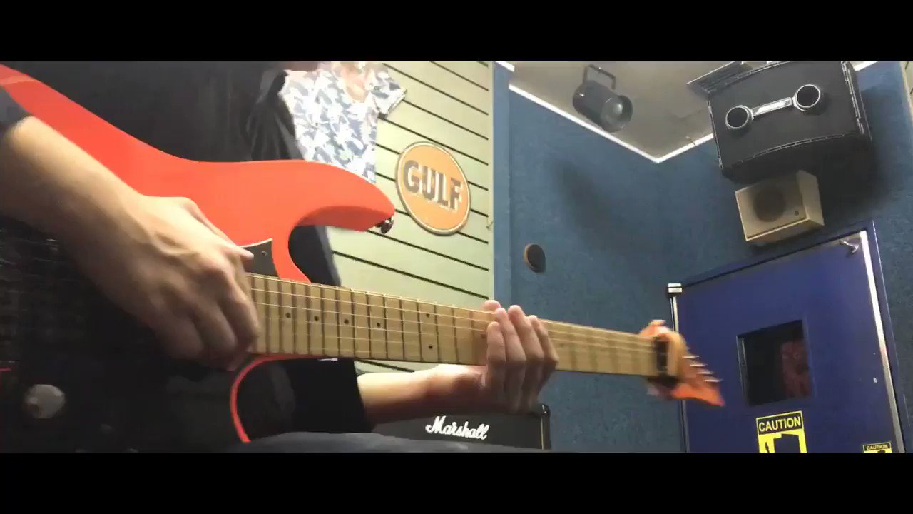 謎のギタリストh Iberg Spring Twitter