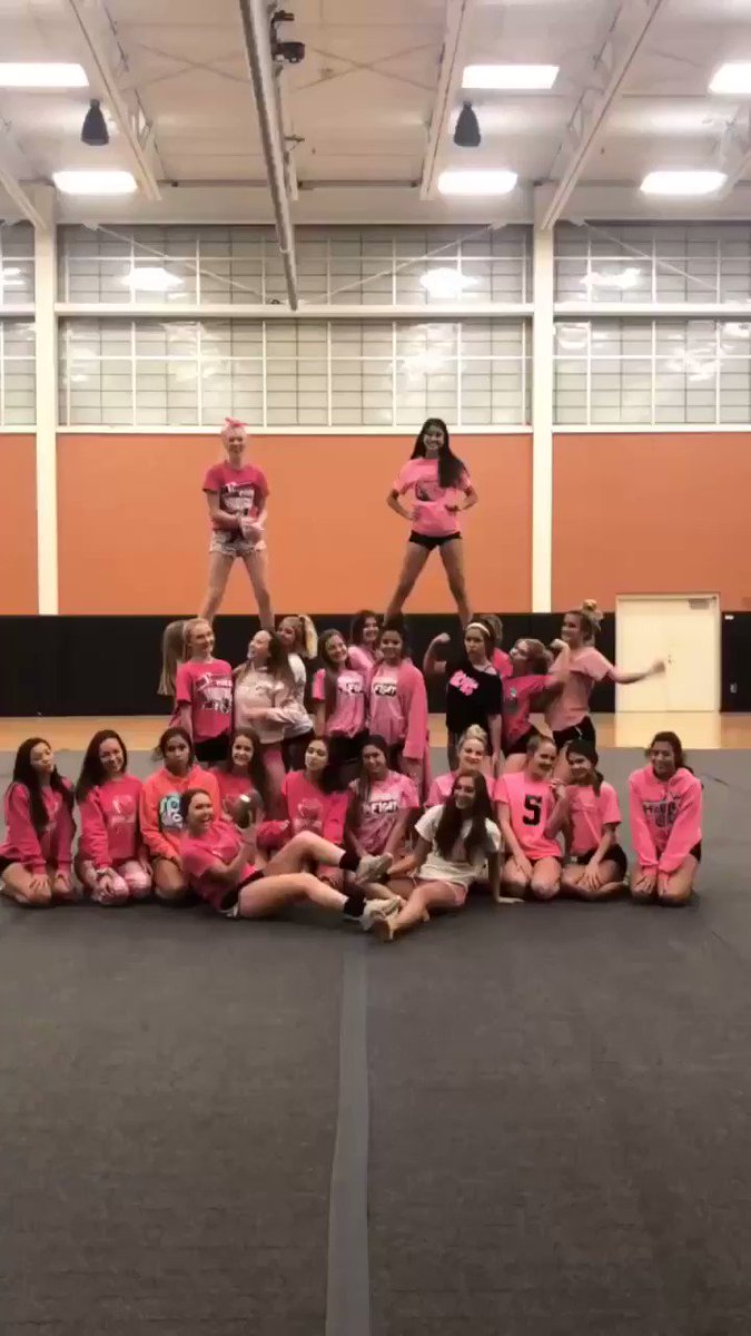 IT’S GAME DAY AT THE NOOK!!
◼️🔶INDIANS..LET’S GO🔶◼️
🏈- INDIANS vs Oswego East
🏟- INDIAN NATION
⏰- 7 p.m.
👚- PINK OUT
#holdtherope #pinkout #FNL #movethosechains