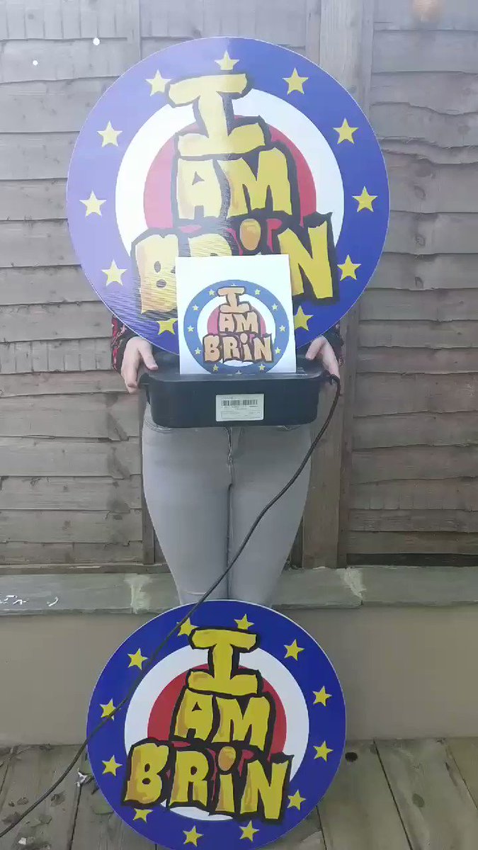 Don't shred my future #iambrin #banksy @originaIbanksy
