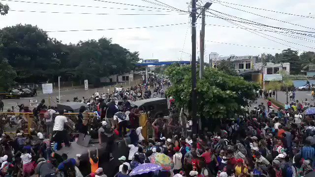 caravan of 3 000