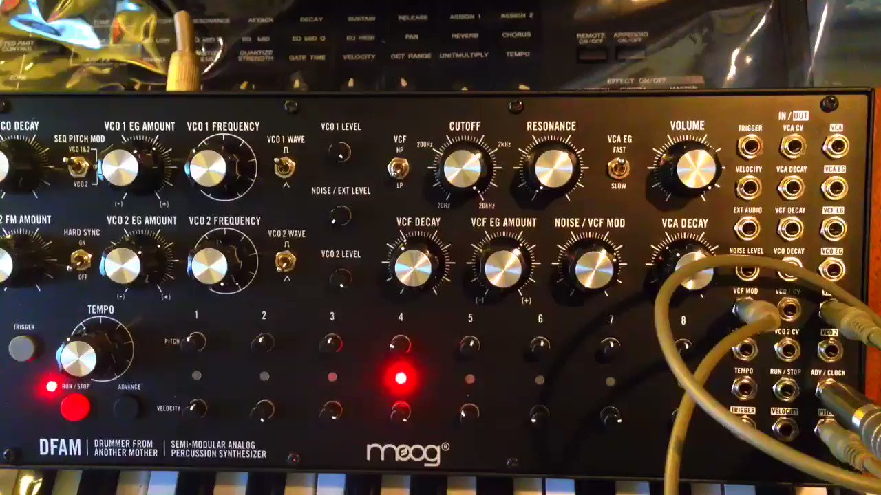 moog DFAM 　※中古美品　ACアダプタ・元箱・日本語取説完備 Amazon.co.jp: 12V Moog DFAM Percussion Synth Replacement