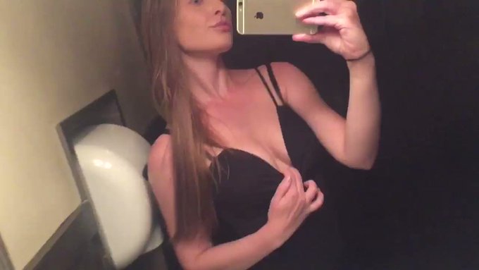 why do women always go to the bathroom together? https://t.co/BviJIOZLjR<a href="/tag/dorcel35"class="tags"><span>#dorcel35</span></a>