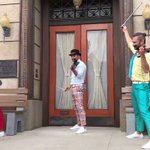 カッコイイです!3人の演奏しながらのパフォーマンスにキュンとしちゃいます!