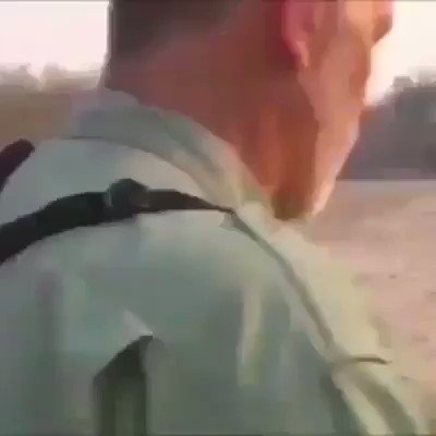 This 'hunter' sneaked up on a SLEEPING Lion and killed it!
How brave, how sporting
RT if you want a GLOBAL ban on ALL #trophyhunting NOW!