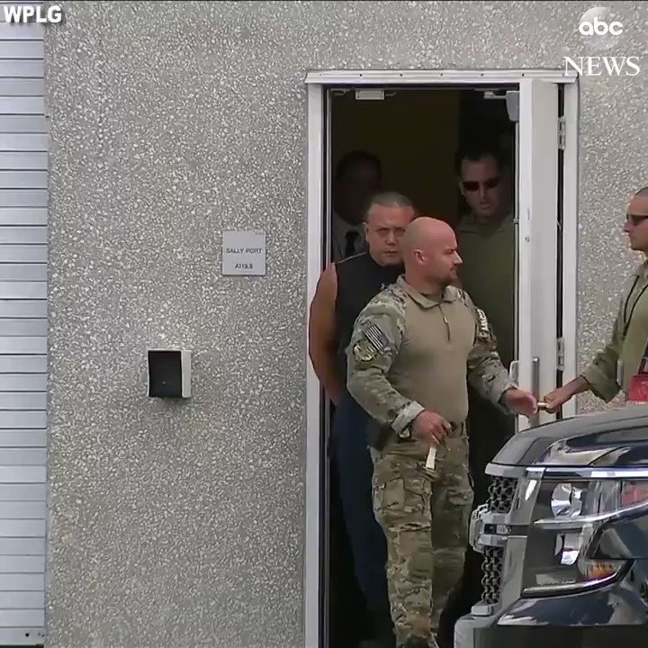 Since the day the first package was found, the members of the Joint Terrorism Task Force went to work. Proud of the NYPD cops who stood side-by-side with our federal partners in Florida as they made an arrest in this case. https://t.co/K7SPPbCzaF