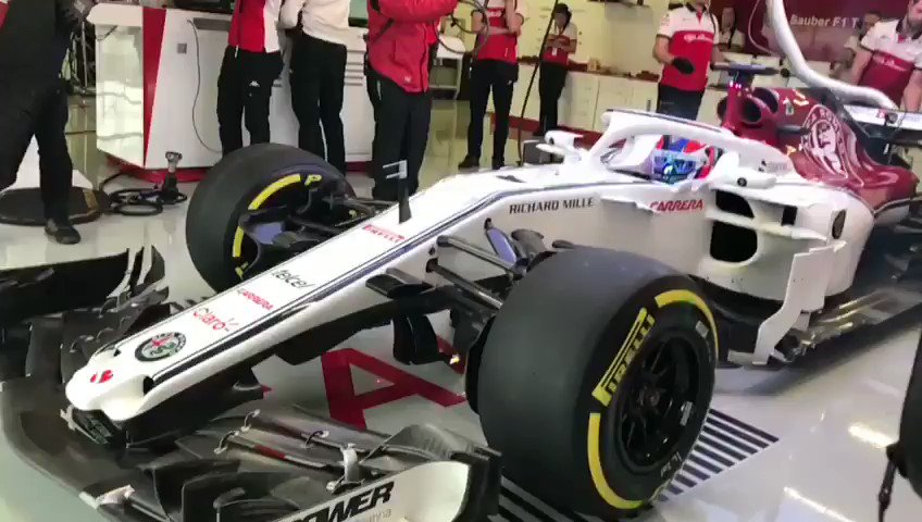 動画 女性ドライバー タチアナ カルデロンがf1初走行 ザウバーc37でデモラン F1速報公式サイト