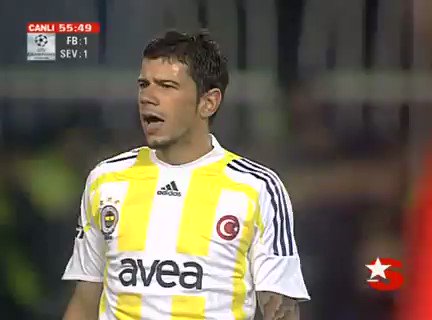 Happy birthday, Diego Lugano!  Former Fenerbahçe and Uruguay defender turns 38 today.     