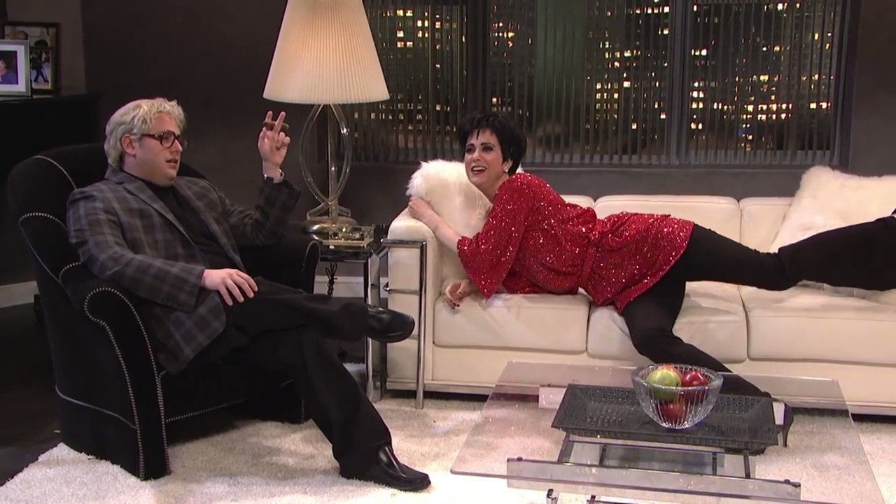 Happy birthday to liza minnelli, i hope she manages to turn of some of her lamps today 