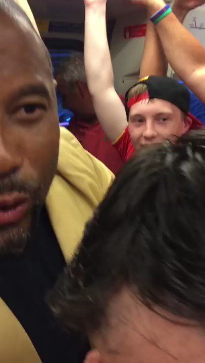  HAPPY BIRTHDAY John Barnes turns 55 today.

Here he is spitting his lyrics from World In Motion on the Tube. 