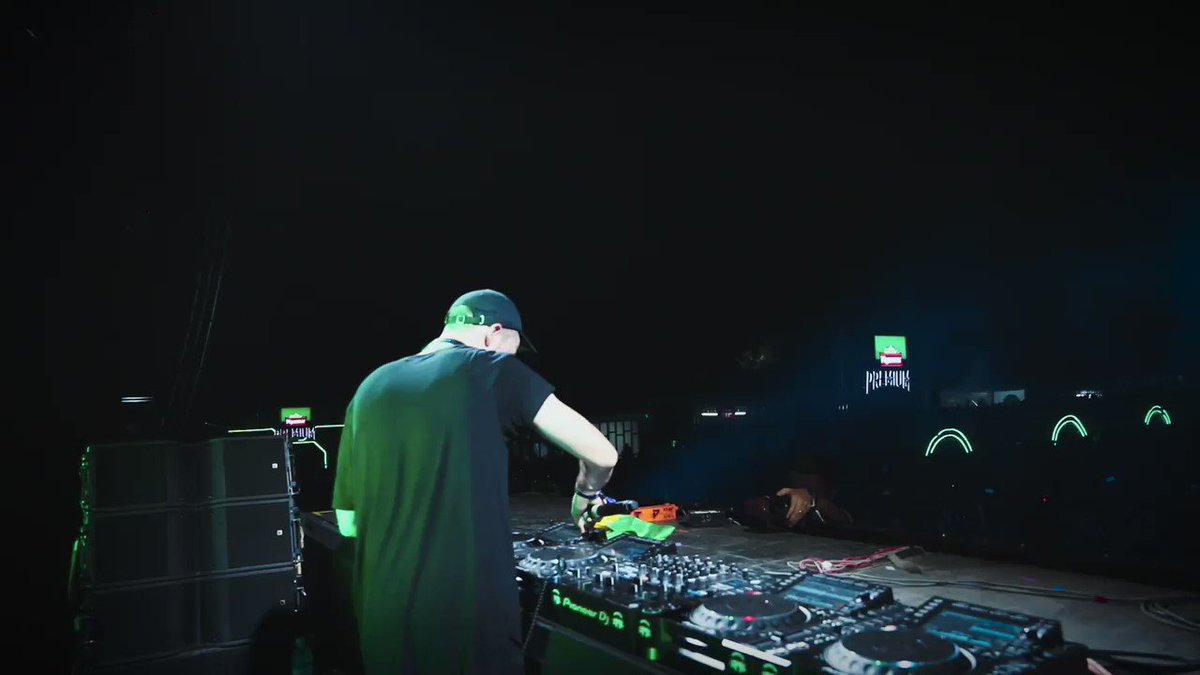 Sikdope (@Sikdope) on Twitter photo 2018-11-09 00:12:28 Played new collab for 10 000 people Played new collab for 10 000 people