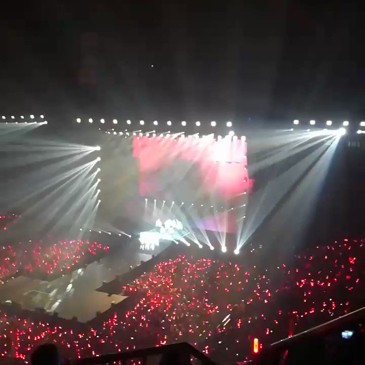 LOVE SCENARIO is the SONG OF YEAR for 2018. No other KPop song deserves it, only iKon's #LoveScenario #iKONCONTINUETOURinManila