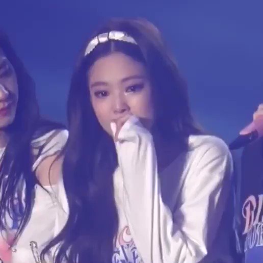 @jenniesrosey's photo on #YGPROTECTJENNIE