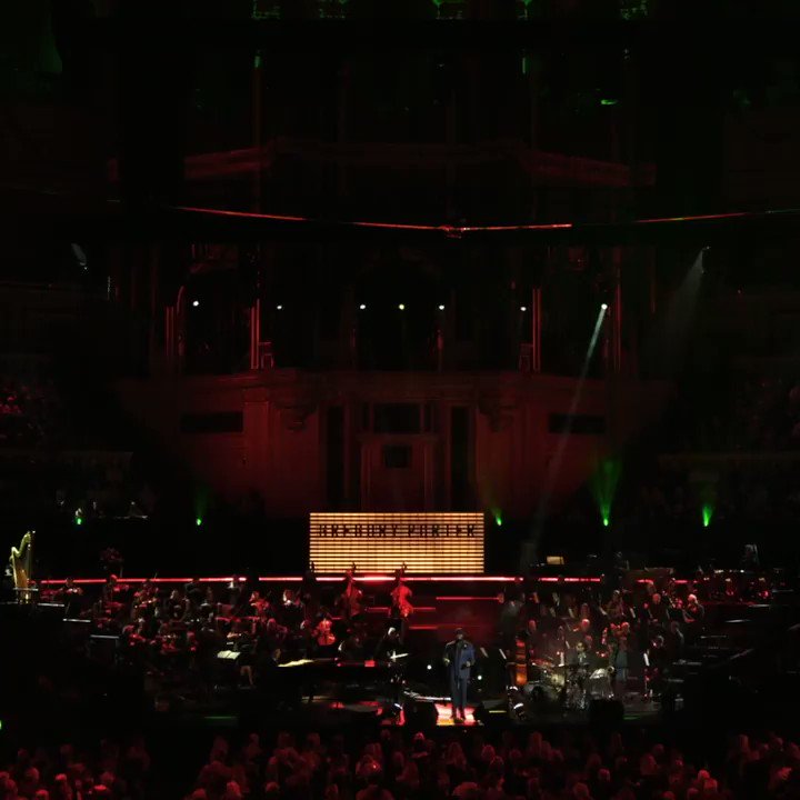 Two weeks left before release !
Pre-order the album "One Night Only" and listen to the new track "The Christmas Song" : http://GregoryPorter.lnk.to/ONO
Discover also the music video : http://GregoryPorter.lnk.to/TheChristmasSongVideo …