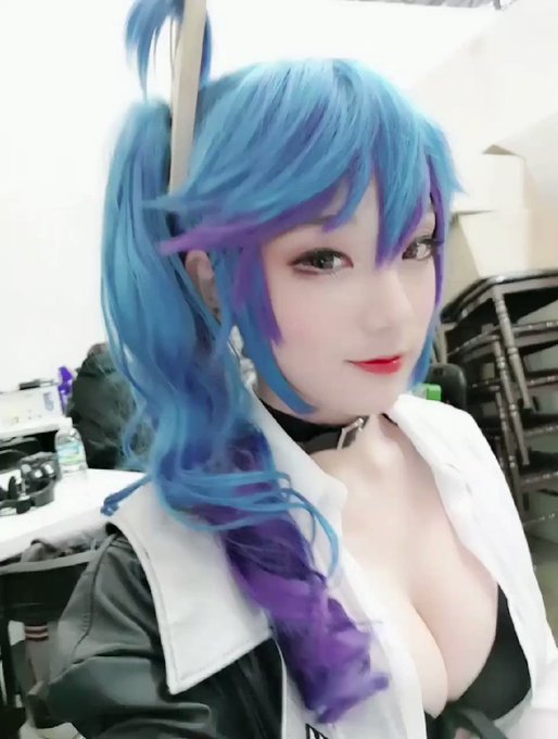 コスプレイヤー아자AZA_미유코MIYUKOのTwitter動画2