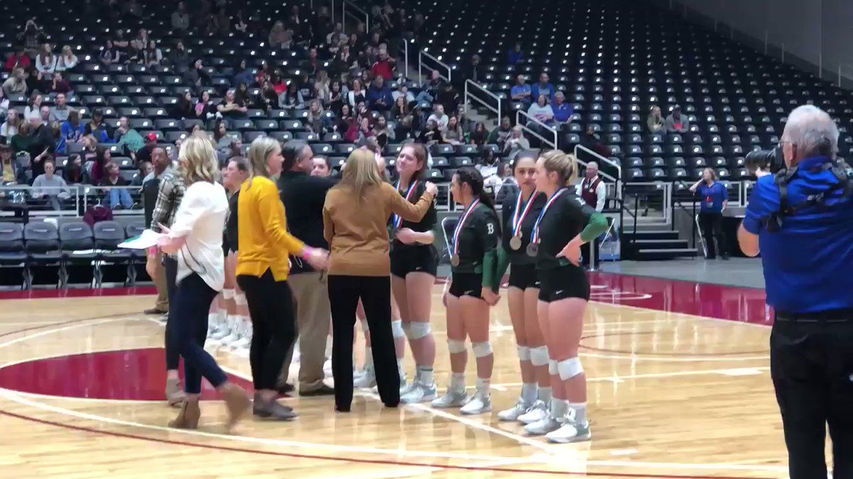 The @boydladyjackets receive the 3A silver medals.