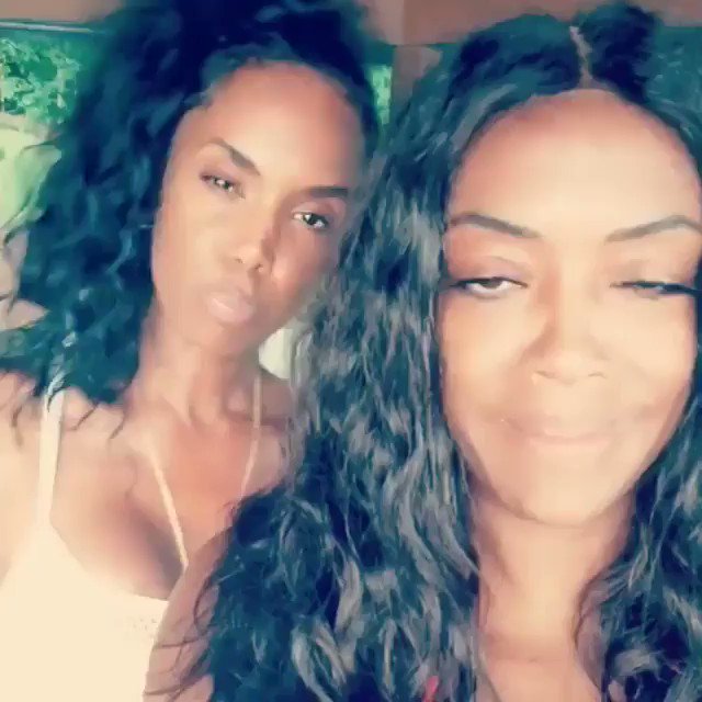 EBONY MAGAZINE (@EBONYMag) on Twitter photo 2018-11-18 07:32:20 Teyana Taylor expresses her grief from the loss of Kim Porter -- Iโm truly heart broken ๐ฉ๐ฉ๐ RIP Beautiful Queen @ladykp sending my love & prayers out to my bros @quincy @kingcombs @diddy the twins and the whole fam ๐๐พOur hearts are heavy... trib.al/yAx4pwC Teyana Taylor expresses her grief from the loss of Kim Porter -- Iโm truly heart broken ๐ฉ๐ฉ๐ RIP Beautiful Queen @ladykp sending my love & prayers out to my bros @quincy @kingcombs @diddy the twins and the whole fam ๐๐พOur hearts are heavy... trib.al/yAx4pwC