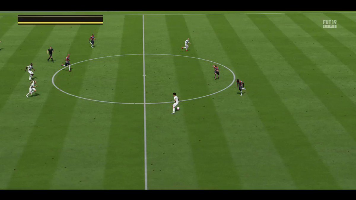 前線からガンガン攻めてくる人はやりやすい #fifa19 #PS4share
https://store.playstation.com/#!/ja-jp/tid=CUSA11723_00 …