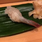 さばいているのに動いてる!エビのお寿司の踊り食い!？