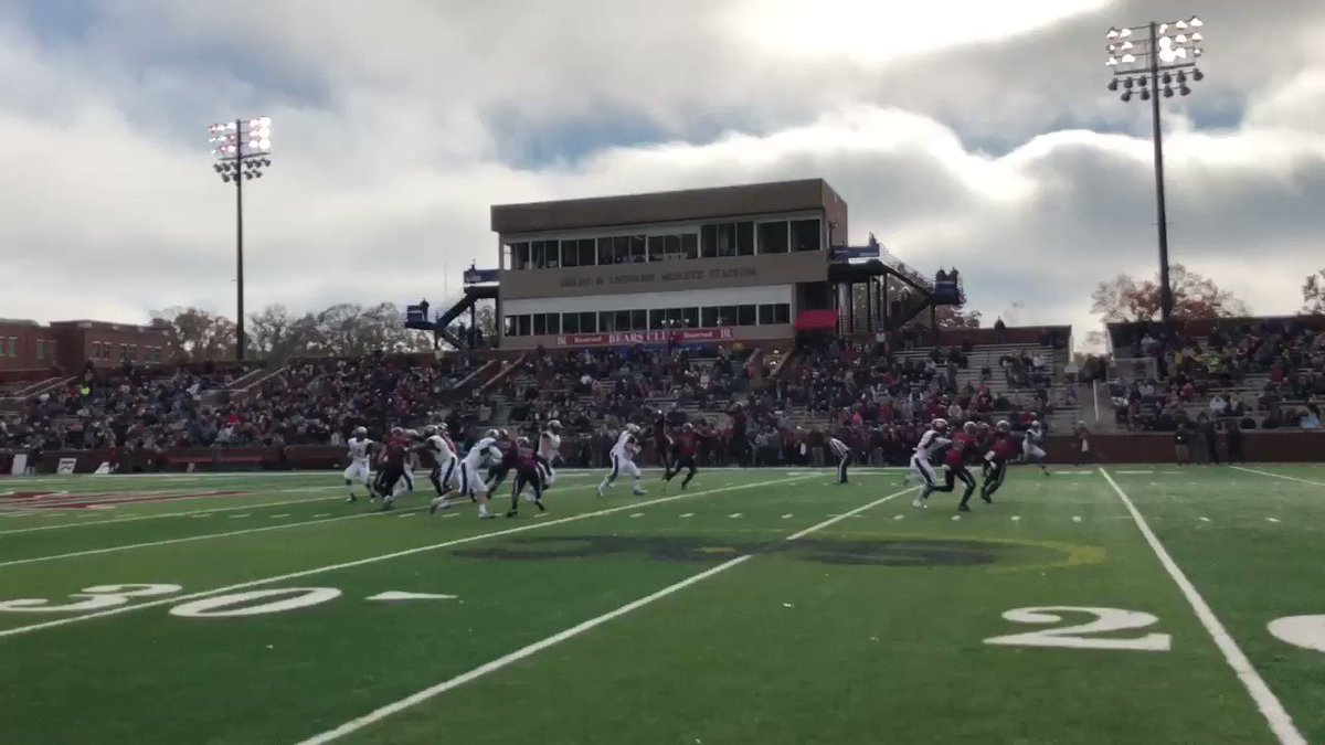 TOUCHDOWN BULLDOGS!!! Jalen Brooks pulls in his third TD catch of the playoffs! #WUFB leads 7-0 at #17 LR 5 minutes in.