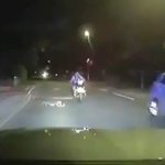 イギリスでバイクを使ったひったくりに新対策!でもこれ…危なすぎるよw