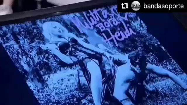 #Repost @bandasoporte
・・・
MAÑANA 18:30 Hs. No te pierdas un programón de #baso con @MilittaBora presentando “Heidi” y regalándonos una versión acústica de #victoriasecret Además @TiendaChaman nos presenta “Búnker” obviamente por la pantalla de @quieromusicatv.