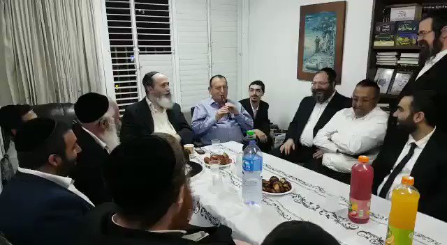 ××œ×™×¨×Ÿ ×˜×œ On Twitter ××•×ž× × ××•×›×œ ×›×œ×'×™× ×'×©×¢×•×ª ×