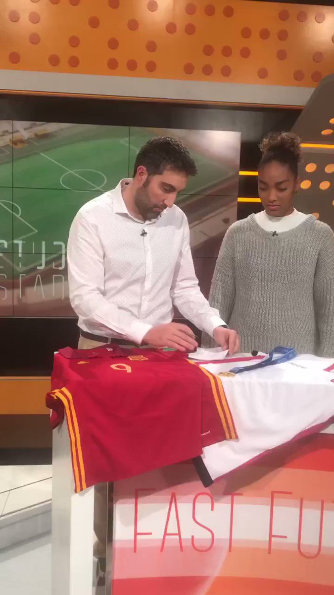 ⏱Acaba el programa y llega el tiempo extra. Hoy @Felipelect tiene a una campeona del mundo a su lado, @mabelor30_, para afrontar ‘La Prórroga de Fast Fut 123’
💻 Puedes ver la entrevista completa en http://rtve.es/deportes
@SeFutbolFem @CD_Tacon #campeonísimas #U17WWC