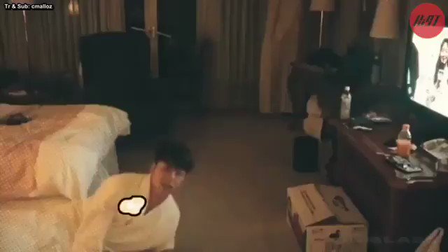 RT @ixxv_mmxv: so this is why they are not allowed to stay in one hotel room anymore

#iKON @YG_iKONIC
https://t.co/xCqfAafJEa