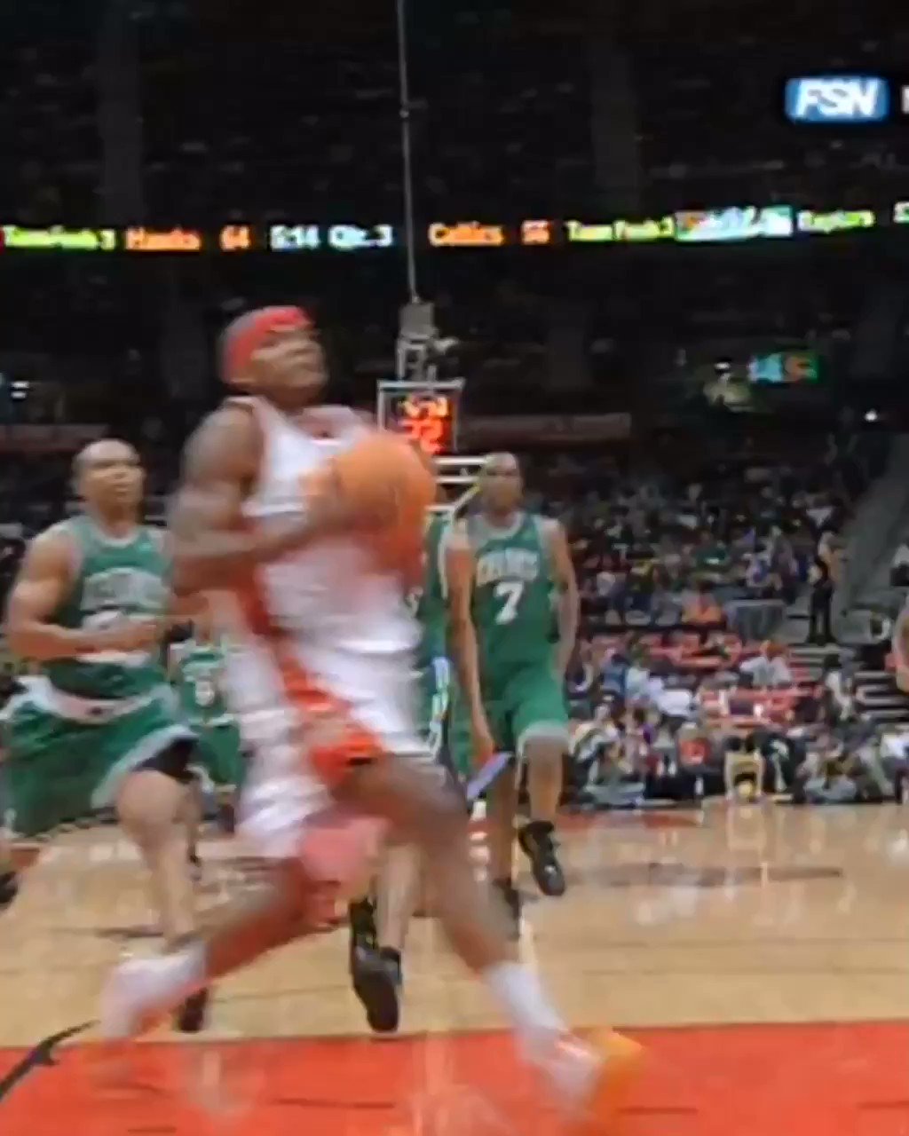 Happy birthday, Josh Smith! One of the most explosive dunkers ever 