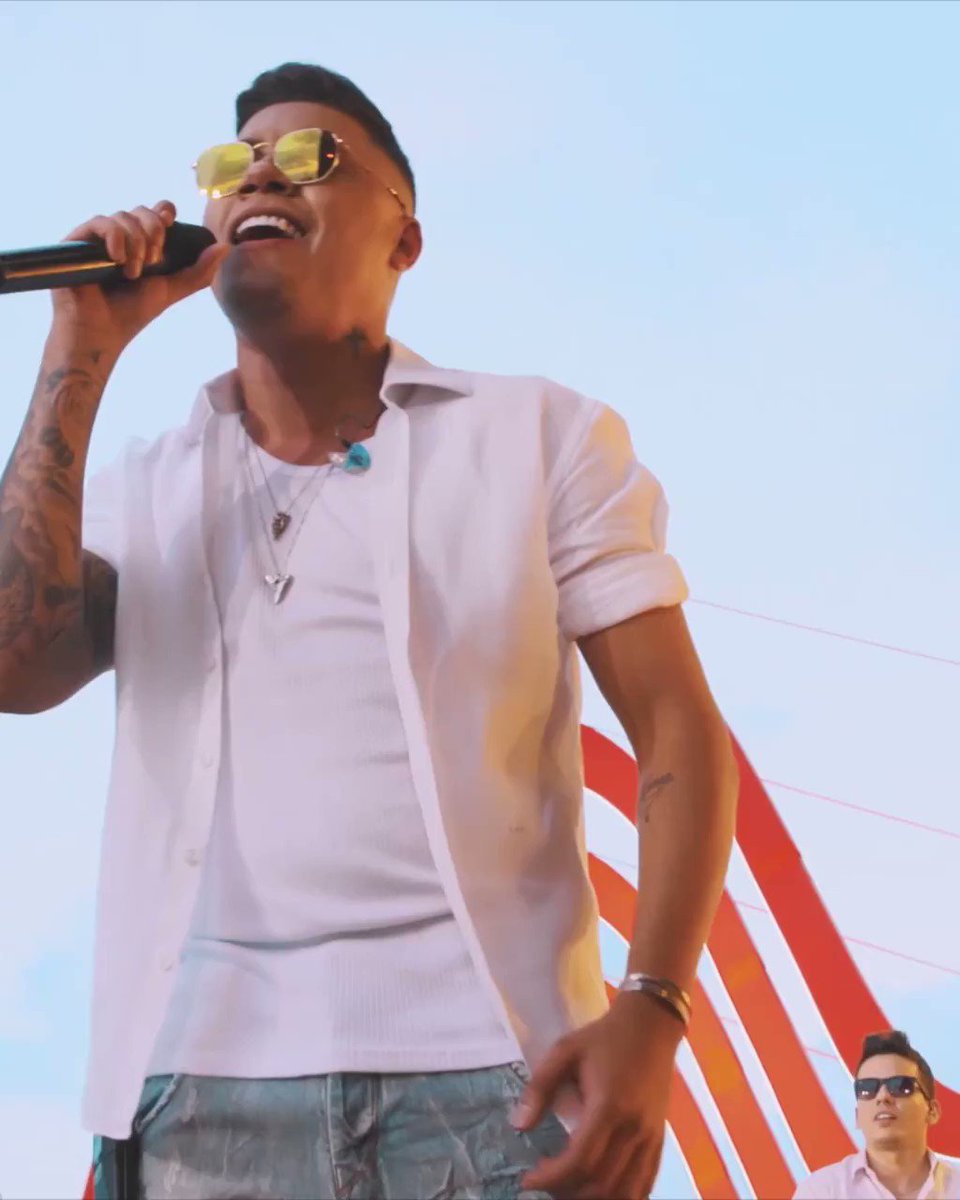 Tá rolando uma playlist com os clipes da primeira metade do meu DVD #PorInteiro no @youtube. 😉Corre lá!!! 👉🏽http://bit.ly/PlaylistPorInteiro … #FelipeAraújo #Atrasadinha #VamosPular