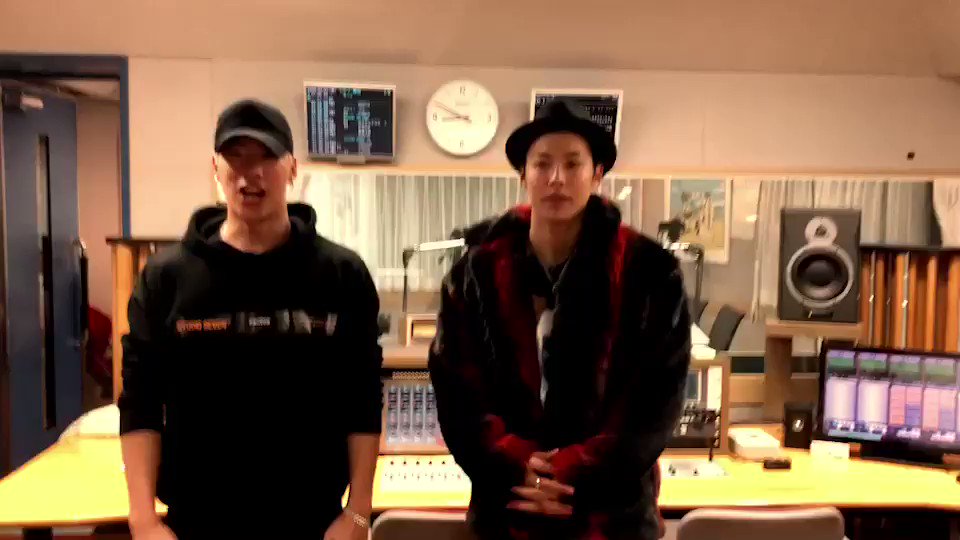 この後WEEKEND THE RAMPAGE21時から生放送です!!
先日デビューしたばかりのFANTASTICSfrom EXILE TRIBEから太樹と颯太がゲストで来てくれました✨
是非是非チェックして下さい!
そしてメールもお待ちしております😄