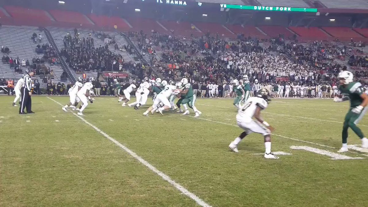 1st play after botched punt @tylerolenchuk to @jalinhyatt and it's 52-20 @dfhsfootball 5:18 left #thestate