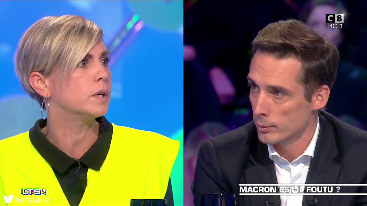 Quand Julie met KO le député #LREM Jean-Baptiste #Djebarri.
On ne s'en lasse pas :
«Votre mère, elle travaille et gagne 500 balles par mois ? Et vous n'êtes pas "Gilet Jaune" ?!? »
#GiletsJaunes #ActeIV #8Decembre