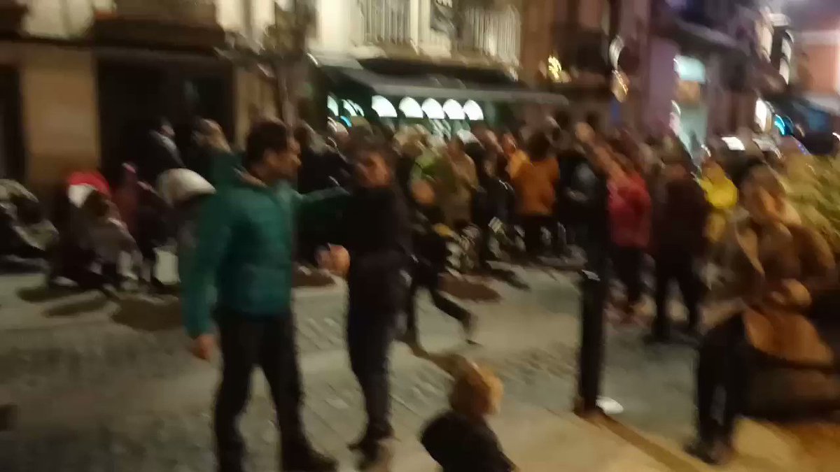 Eskerrik asko alde zaharrea hurreatu ziñen danoi ITZELA ixan SOZIO!!! #klagklub #bixidantzan egurre la ostia!!!
