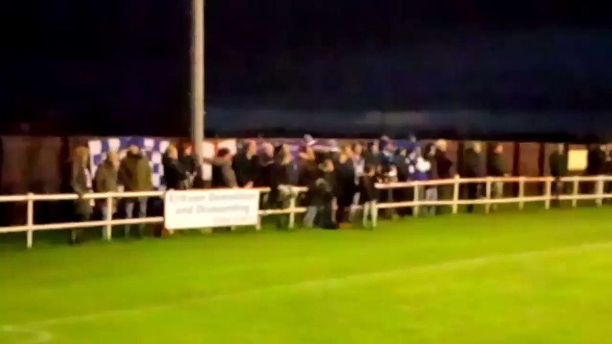 OK, they may not be the Royal Philharmonic, but the @BillinghamTown orchestra takes annoyance to classical levels.
#honkwhenyourwinning