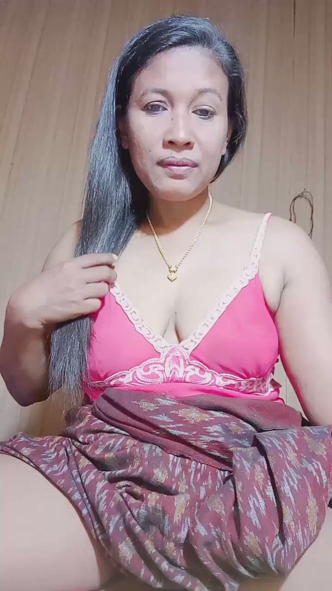 สาวใหญ่ ทวิตเตอร์